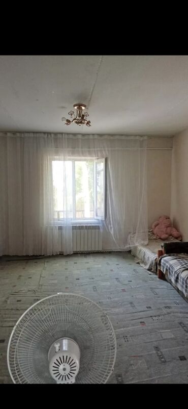 дом кольбаева: 70 кв. м, 4 бөлмө, Унаа токтотуучу жай, Сарай, Забор, тосулган