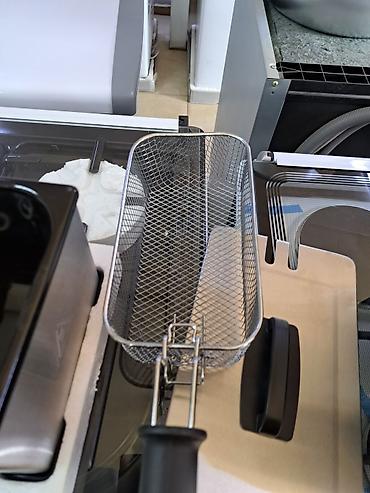 Бытовые фритюрницы: Фритюрница RAF R.5299 Объём чаши 3.5лт Мощность. 2000вт Тип — 5