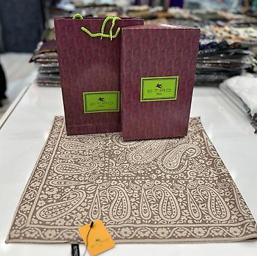 Baş geyimləri: Şarf qutuda - Brend: Louis Vuitton – monoqram naxışlı, təmtəraqlı — 6