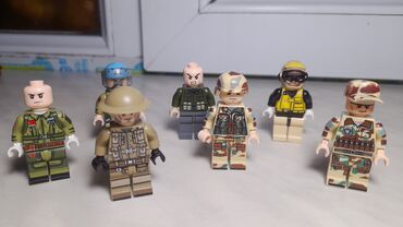 набор юного художника бишкек: Müxtəlif formalı və rəngli bir neçə Lego minifiquru dəsti. Bu dəstə
