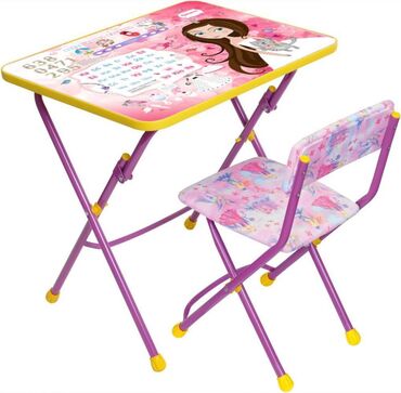 стол и стулья в аренду: Детский гарнитур, цвет - Розовый, Новый
