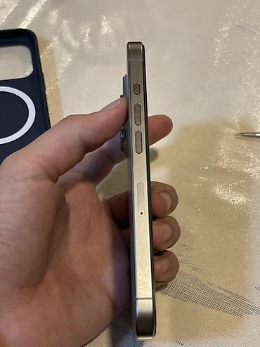 ayfon 13 pro ikinci el: IPhone 15 Pro, 128 GB, Gümüşü, Simsiz şarj — 4