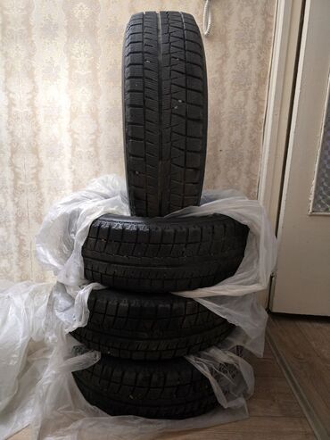 Шины: Шины 205 / 65 / R 16, Зима, Б/у, Комплект, Легковые, Япония, Bridgestone