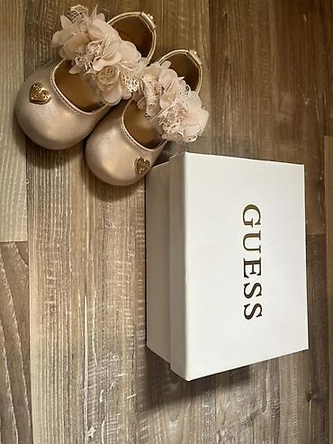 Kids' Footwear: GUESS baletanke za devojčice - Brend: GUESS (original kutija at lalafo.rs — 1 Kids' Footwear: GUESS baletanke za devojčice - Brend: GUESS (original kutija — 1
