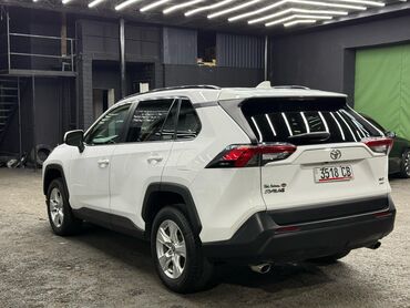 Toyota: Toyota RAV4: 2021 г., 2.5 л, Автомат, Бензиновая, Кроссовер — 8