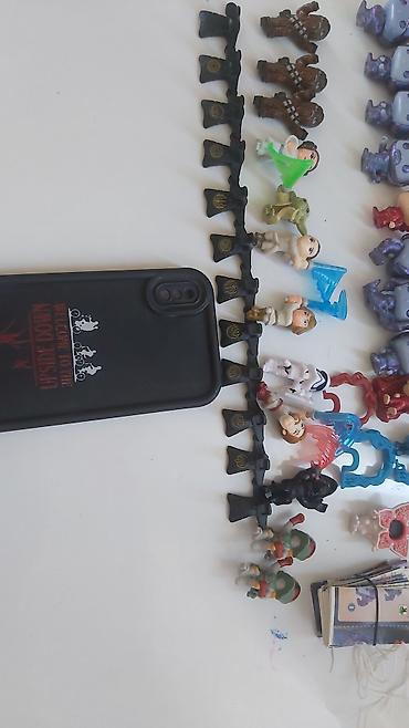 Kinder Funko Pop üslubunda mini fiqurlar və Star Wars temalı kiçik