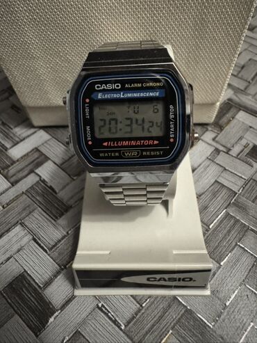Stəkanlar: Qol saatı, Casio