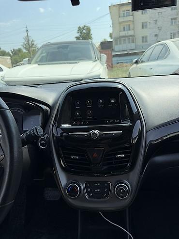 ли 9 авто: Chevrolet Spark: 2021 г., 1 л, Вариатор, Бензин, Хэтчбэк — 9