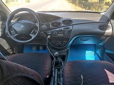 салон машины: Ford Focus: 2003 г., 1.8 л, Механика, Бензин, Универсал — 4