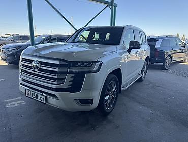 lend cruiser: Toyota Land Cruiser: 2022 г., Внедорожник — 4