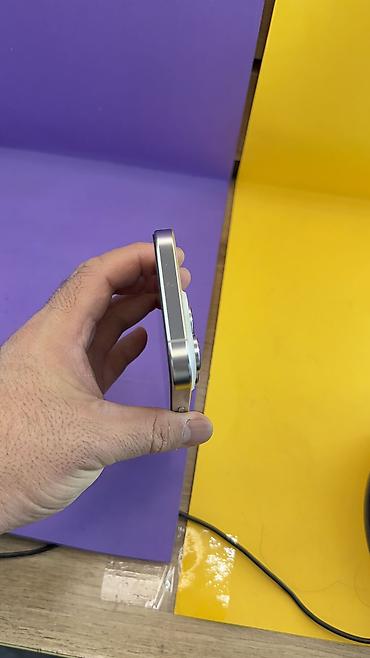 Apple iPhone: IPhone 16 Pro, Б/у, 128 ГБ, 95 % — 12