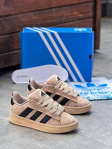 Women's Sneakers and athletic shoes: 01. 36-40
4600⭐⭐ na lalafo.rs — 2 Women's Sneakers and athletic shoes: 01. 36-40
4600⭐⭐ — 2