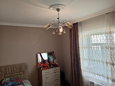 Qonaq otağı dəstləri: Klassik üslubda qonaq otağı dəsti Mebel komplekti: - 3 nəfərlik geniş — 11