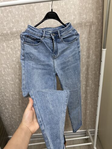 завышенные джинсы: Мом, Китай, Средняя талия, Стрейч