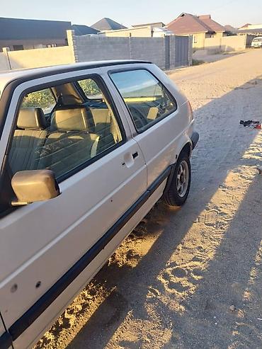 vw: Volkswagen Golf: 1991 г., 1.3 л, Механика, Бензин, Хэтчбэк — 1