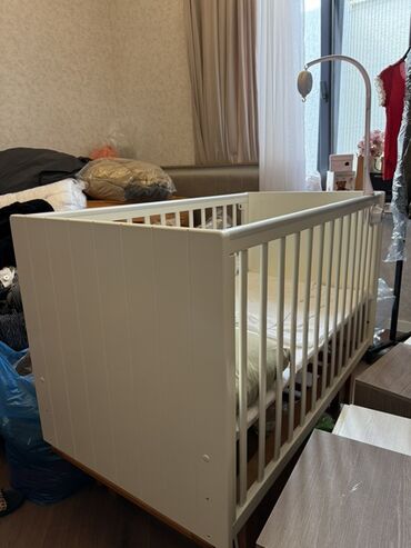 Uşaq üçün maşın çarpayıları: 1 ay istifade edilib yeni kimi qalib