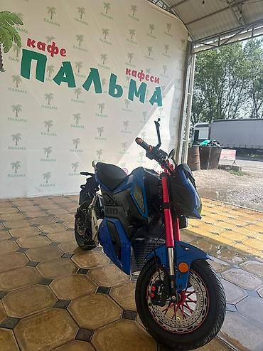 Мототехника: Электромотоцикл (урбан-нейкед) в сине‑черном цвете Полный заряд 70-80 — 2