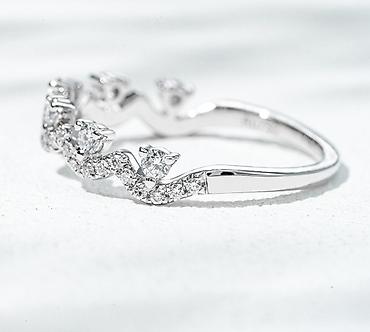 Үлпөт көйнөктөрү жана аксессуарлар: 💍 Кольцо из белого золота 750 пробы с лабораторными бриллиантами • — 4