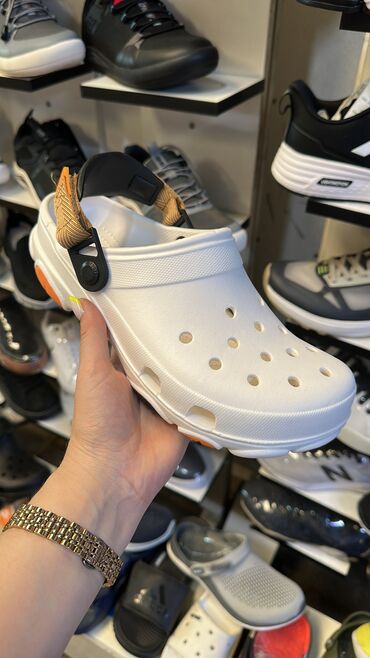 обувь мужская зимняя: Эркектердин сандалийи, 43, Crocs, Жаңы, Өзү алып кетүү