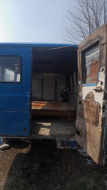 Грузовые кузова и будки: Кузов бортовой УАЗ — 2