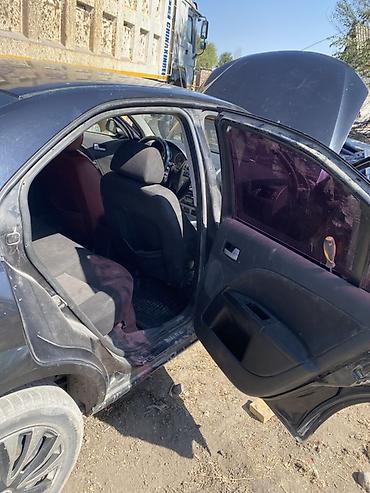bmw 1: Ford Mondeo: 2003 г., 2 л, Газ, Седан — 4