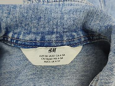 material na szable krzyzowka: Dziecięca kurtka jeansowa, 4-5 lat, 104-110 cm, H&M, stan - Bardzo dobry — 4