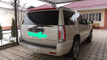 cadillac bls в Кыргызстан: Cadillac Escalade 6.2 л. 2011 | 145000 км