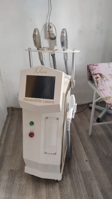 Butkalar, köşklar: Aleksandrit