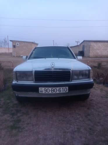 masin sekilleri 07: Mercedes-Benz 190: 2 l | 1991 il Sedan