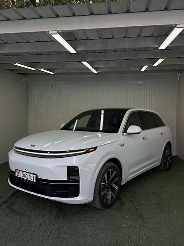 3 7v: Lixiang L7: 2023 г., 1.5 л, Автомат, Гибрид, Внедорожник — 3