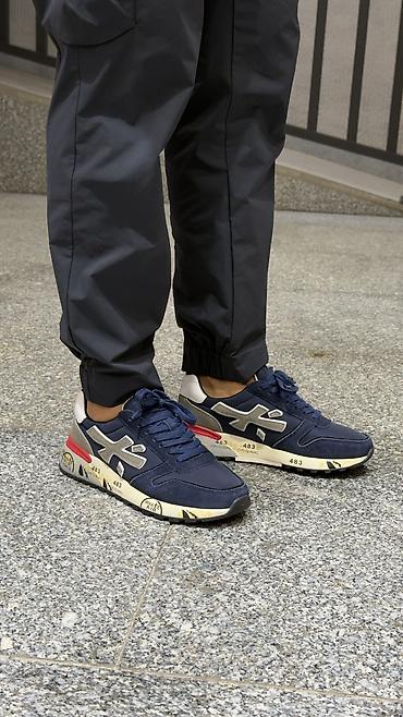 Premiata 
В наличии 
Размеры: 39-44