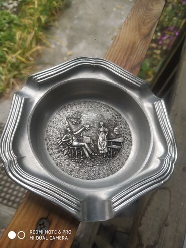 Зажигалки: Набор для человека который курит. Набор состоит из портсигара — 4