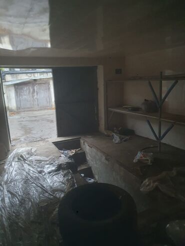 Kirayə qaraj: Qaraj/usta təmiri üçün yer - Dəmir qapılı, yerüstü qaraj tipi sahə - — 9