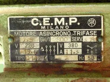 Ostali alati i mašine: Šmirgl mašina 5382-25 Širina radnog stola: 320 mm Dužina radnog — 8