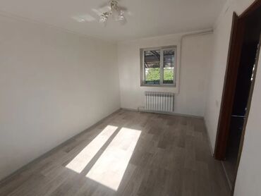 аренда дома кок жар: 30 м², 1 комната, Бронированные двери, Забор, огорожен, Теплый пол