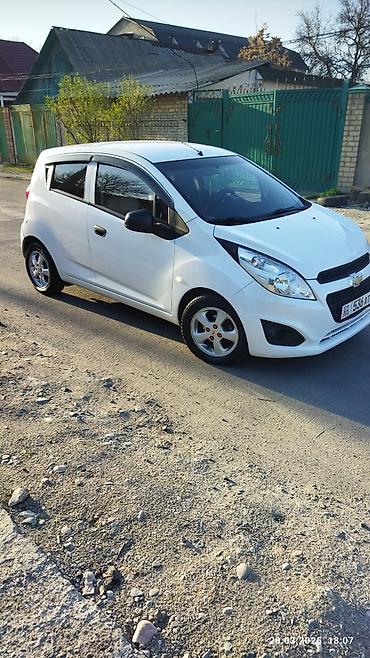 shevrolet lacetti: Chevrolet Spark: 2015 г., 1 л, Автомат, Бензин, Хэтчбэк — 3