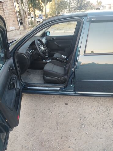 камаро шевроле: Volkswagen Golf: 2003 г., 2 л, Автомат, Бензин, Хэтчбэк