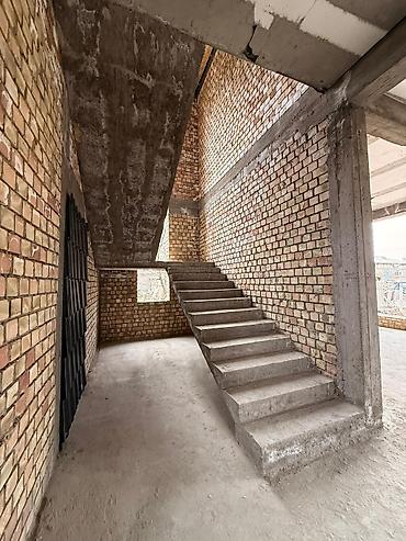 Продажа коттеджей и домов: Продаётся кирпичный дом в стадии строительства. Район ж/м Арча- Бешик — 3