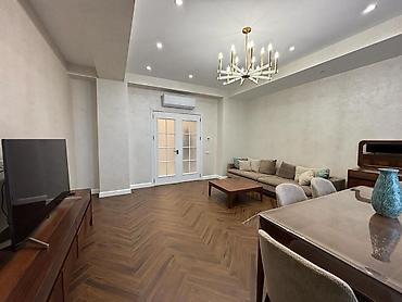 istolar: İcarəyə verilir 3 otaqlı yeni tikili 130 m², Ağ şəhər q. Kateqoriya — 2