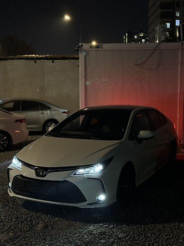 волга газ: Toyota Corolla: 2023 г., 1.8 л, Вариатор, Гибрид, Седан — 3