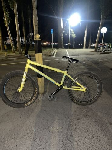 сколько стоит починить тормоза на велосипеде: BMX велосипед, Рама M (156 - 178 см), Б/у