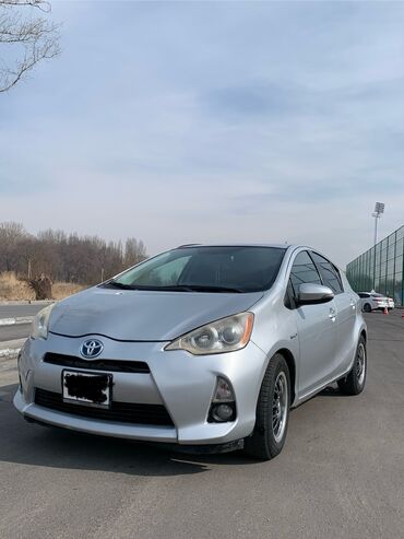 Toyota: Toyota Prius: 2012 г., 1.5 л, Вариатор, Гибрид, Хэтчбэк