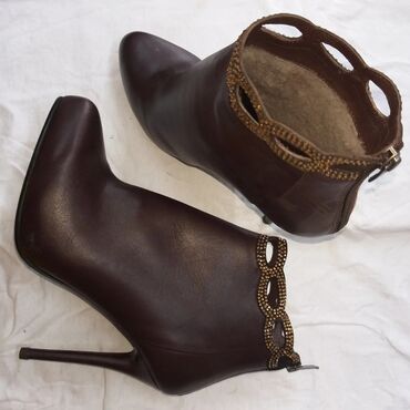 Другая женская обувь: ПРОДАЮ!!! Женскую обувь оптом.Общее количество где-то 100+- пар новых — 11