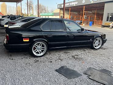 BMW: BMW 5 series: 1991 г. — 2