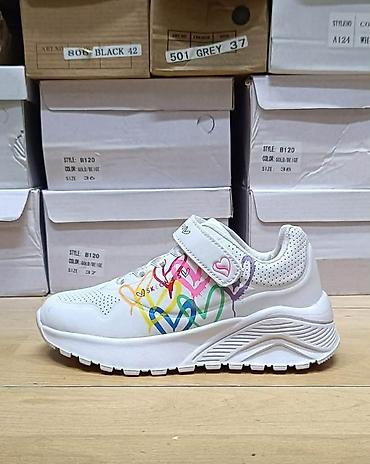 Patike: Skechers 
3300din
 od 31 do 36
PS✨ — 11