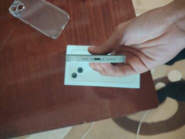 Apple iPhone: IPhone 13, 128 GB, Starlight — 6