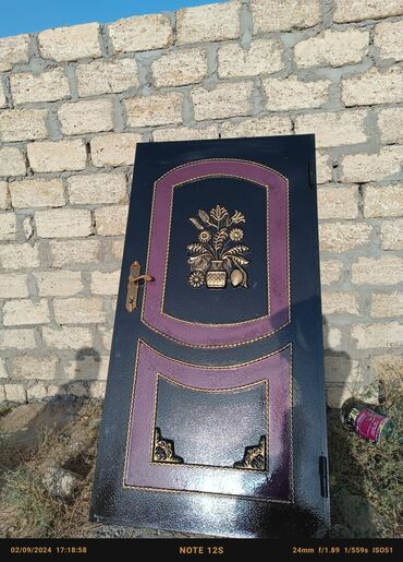 Giriş qapıları: Yeni Giriş qapısı Zamok və çərçivə ilə, Zəmanətli, Pulsuz quraşdırma, Ödənişli çatdırılma -da lalafo.az — 17 Giriş qapıları: Yeni Giriş qapısı Zamok və çərçivə ilə, Zəmanətli, Pulsuz quraşdırma, Ödənişli çatdırılma — 17