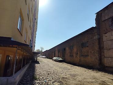 Батирлер: Продаётся квартира в современном жилом комплексе. Характеристики: - — 2