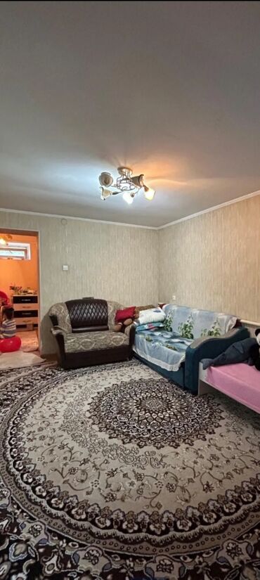 дом в доль дороги г ош: 63 кв. м, 3 бөлмө, Унаа токтотуучу жай, Сарай, Забор, тосулган