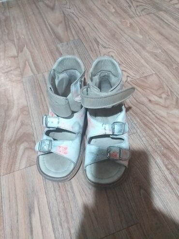 Детская обувь: Продам ортопедические сандалии минимен размер 27